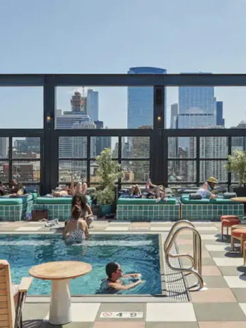chicago hotels with rooftop pools hoxton