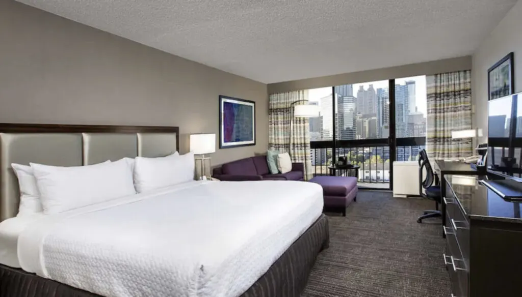 Crowne Plaza Atlanta Midtown hotel room
