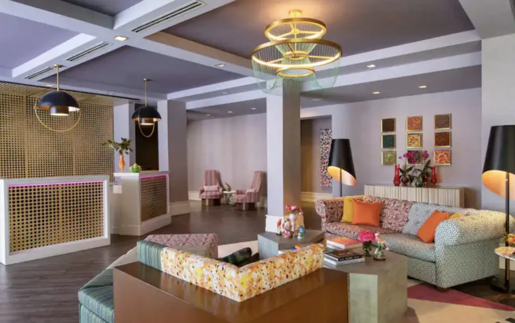 Hotel Colee Atlanta colorful hotel