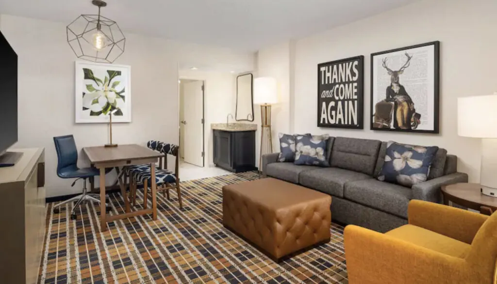 Embassy Suites Atlanta Buckhead room design