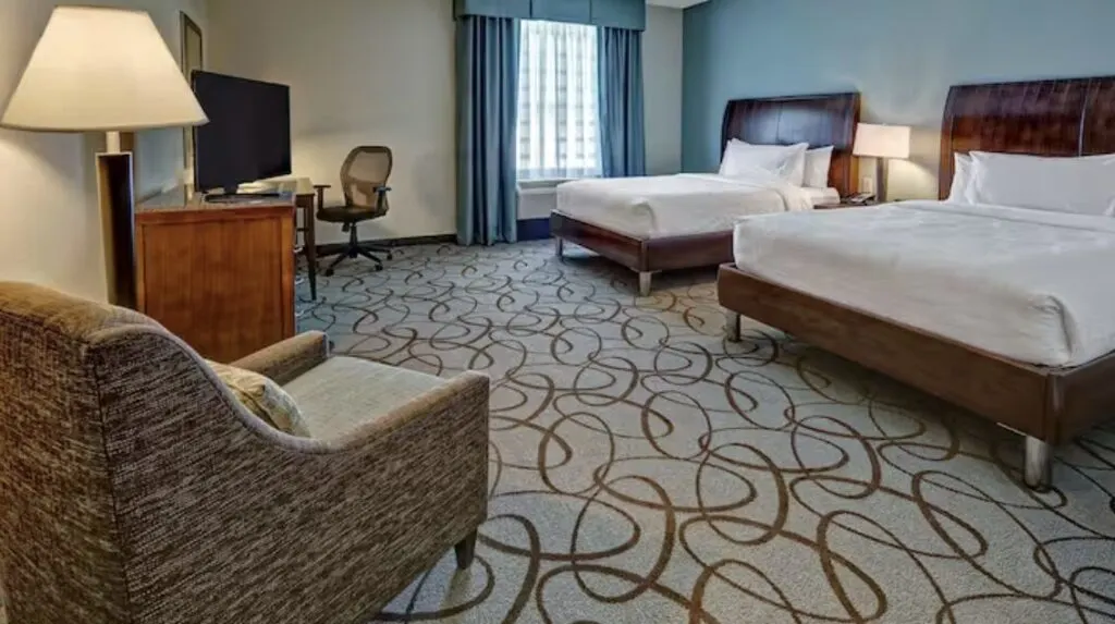 Hilton Garden Inn Mt Pleasant room interior 